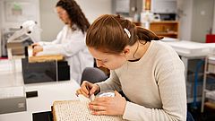 mechanische Stabilisierung mit Japanpapier 