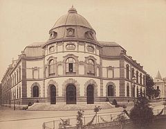 Eingang zur Universitätsbibliothek Basel, Albuminabzug, Basel, um 1897