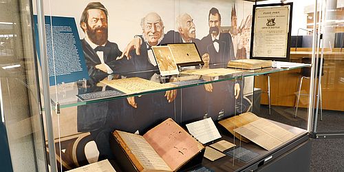 Vitrine zu Nietzsche