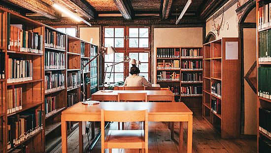 [Translate to English:] UB Religion Arbeitsplätze